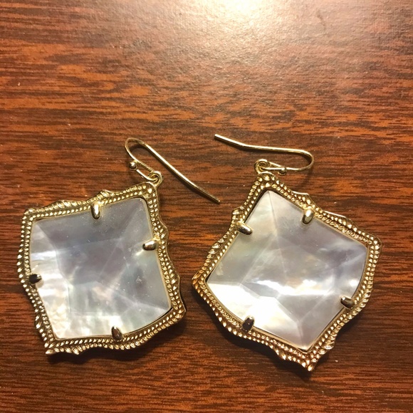 Kendra Scott Jewelry - Kendra Scott Slate Drop Earrings